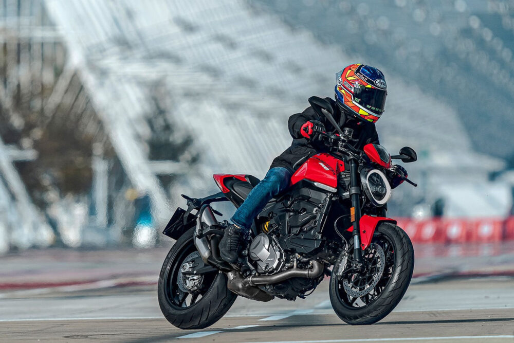 2021 ducati monster