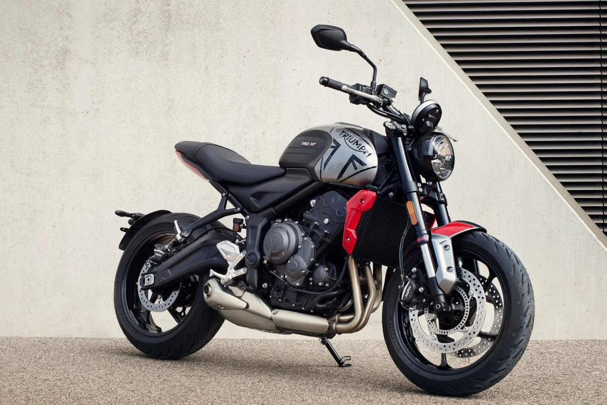 triumph trident 660