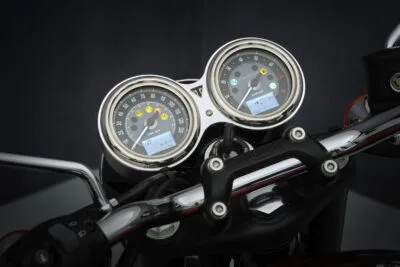 2021 bonneville t120 panel