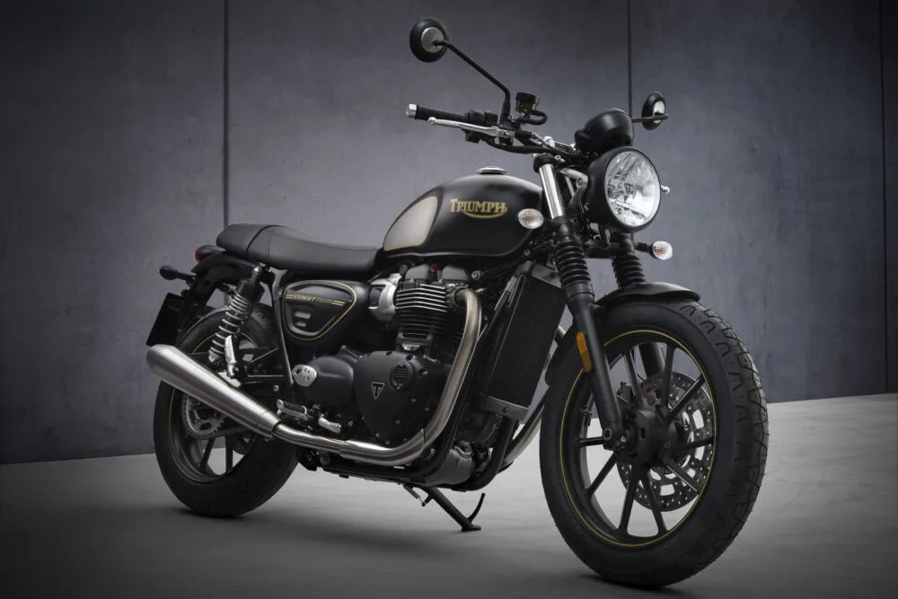 2021 triumph street twin gold line