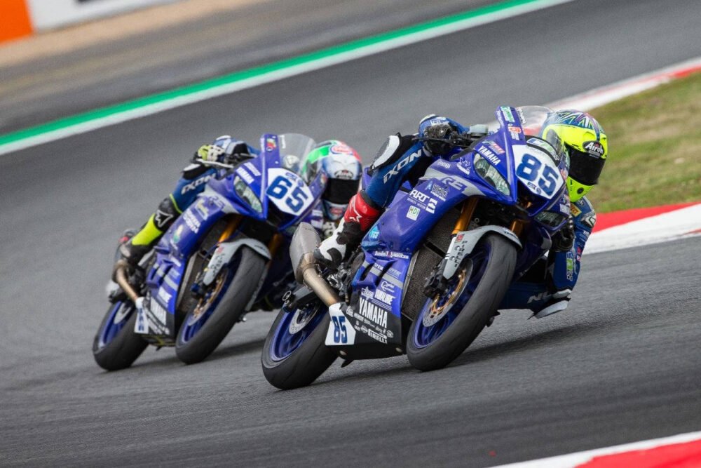 yamaha r3 blu cru