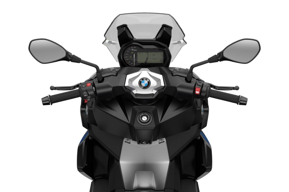 2021 bmw c 400 x panel