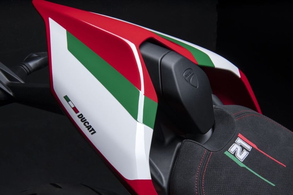 ducati panigale v2 troy bayliss edition seat detail