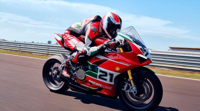 ducati panigale v2 troy bayliss edition being riding