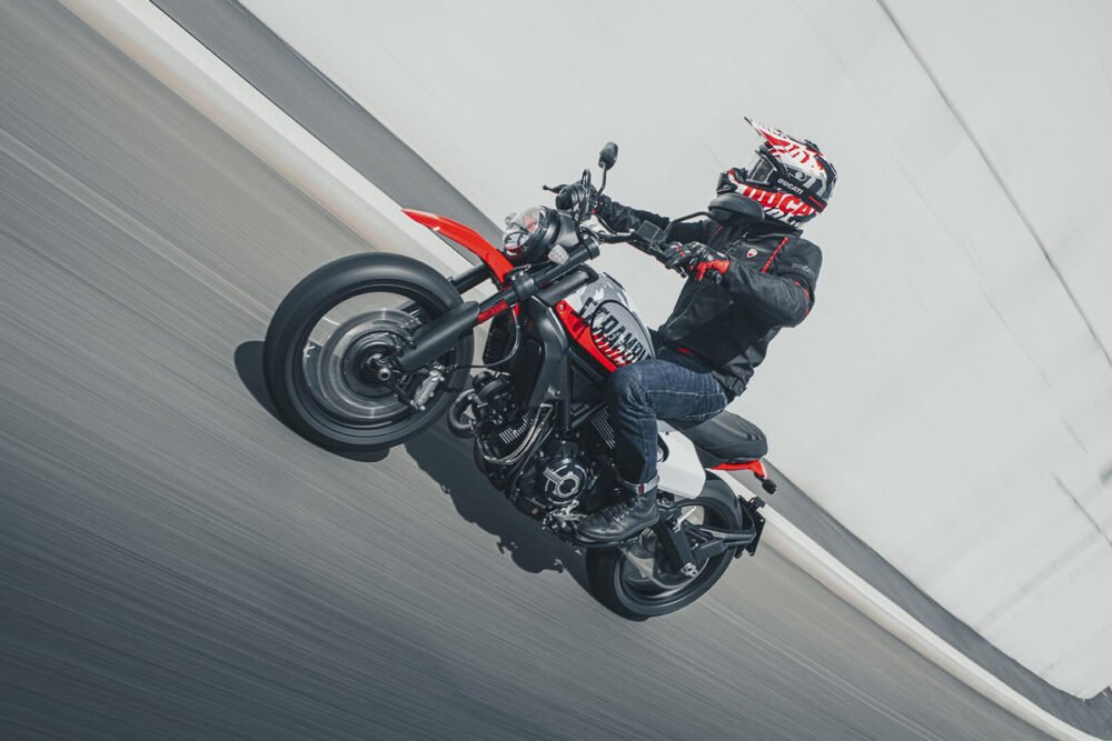 2022 ducati scrambler urban motard