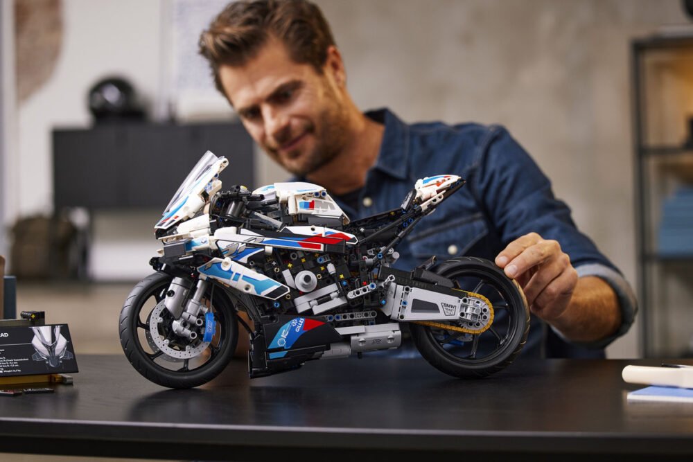 bmw m 1000 rr miniature lego