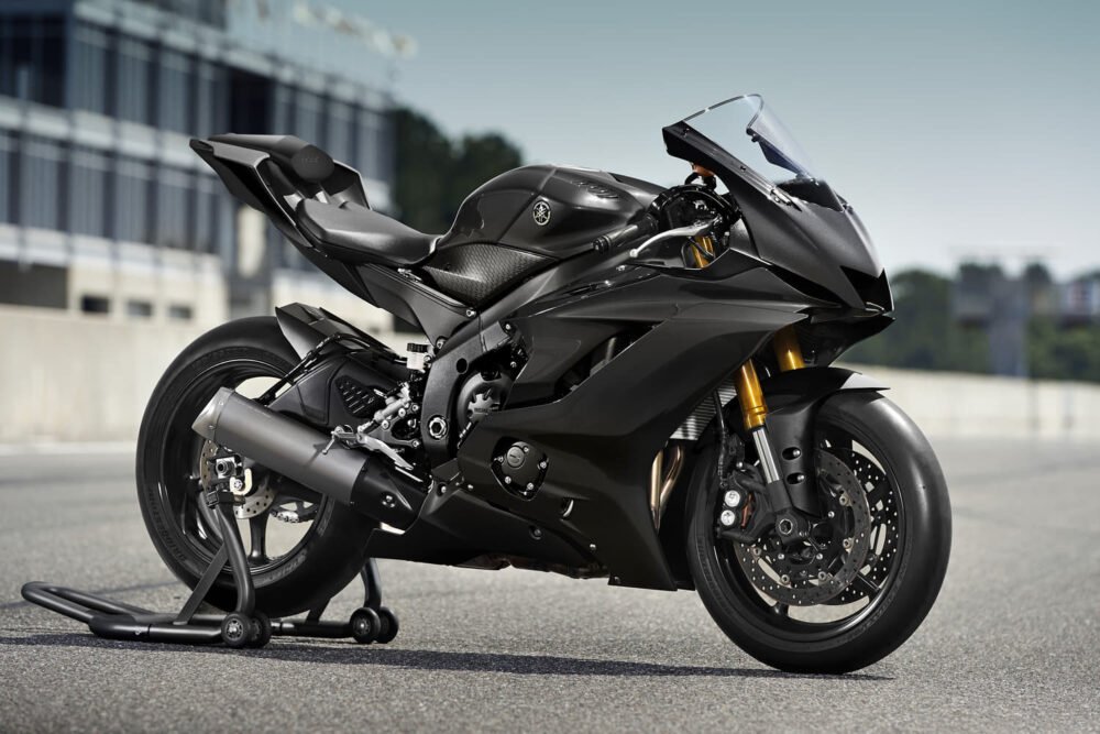 2022 yamaha r6 race