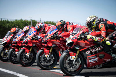 panigale v4 s lenovo race of champions