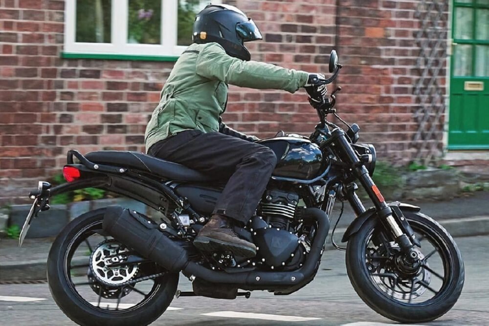bajaj triumph motorcycle