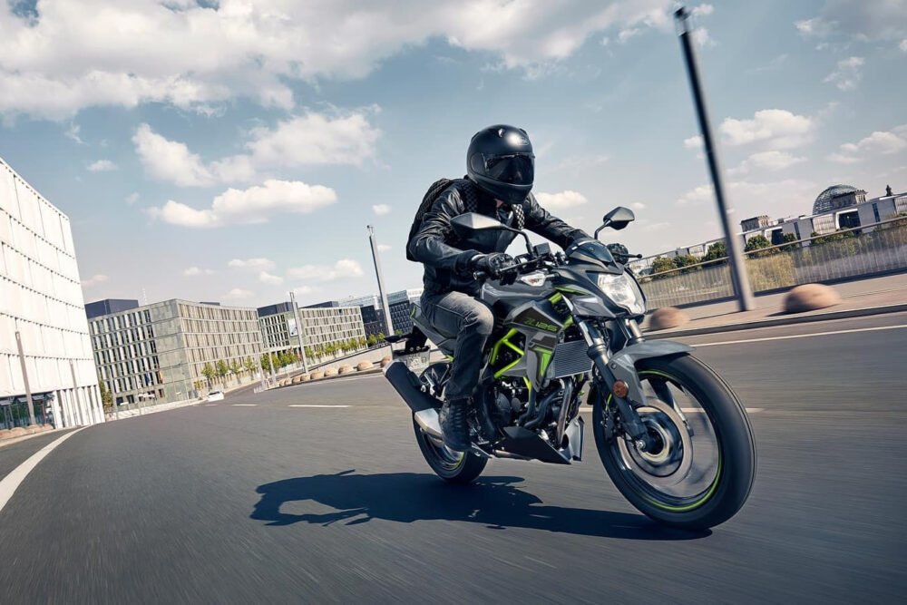 2023 kawasaki z125