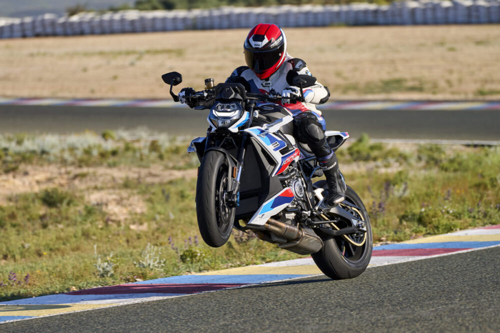 2023 bmw m 1000 r