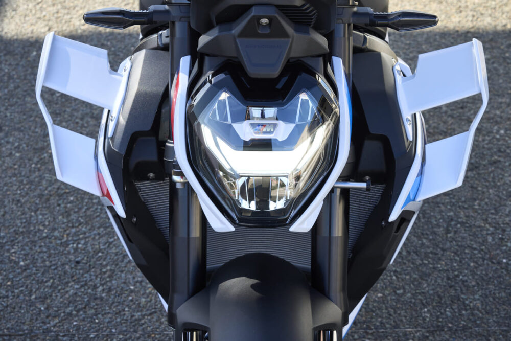 2023 bmw m 1000 r