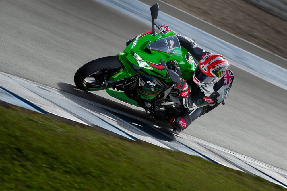 kawasaki ninja zx-25r