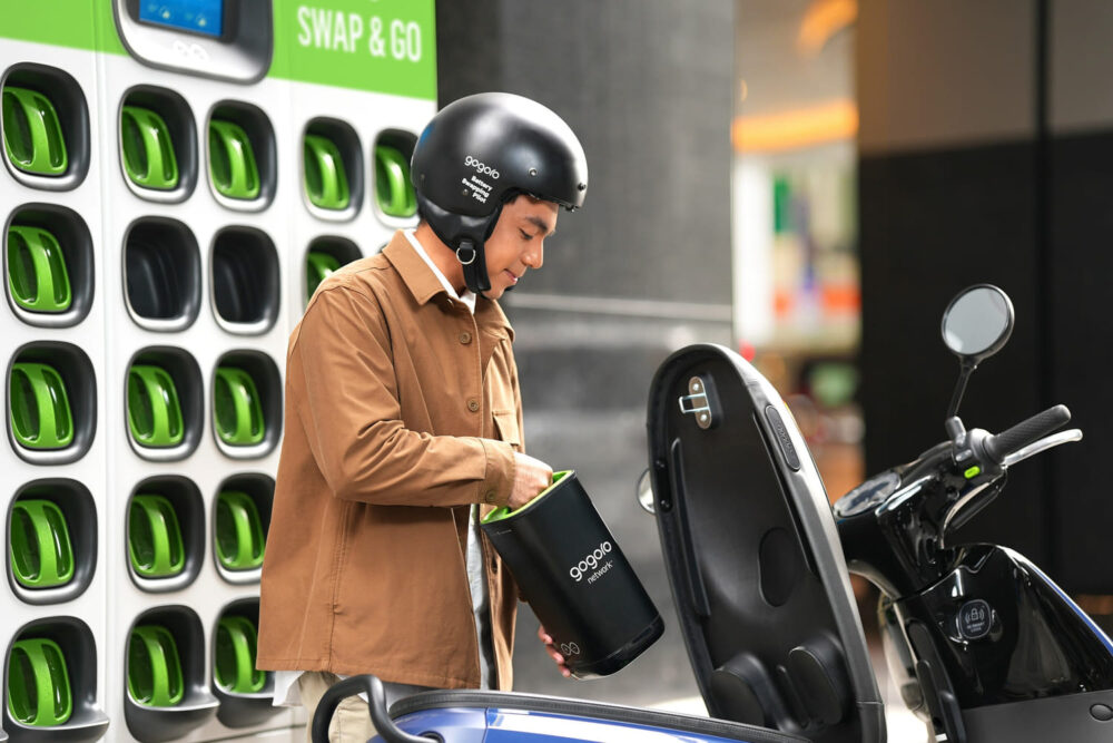 gogoro smartscooters