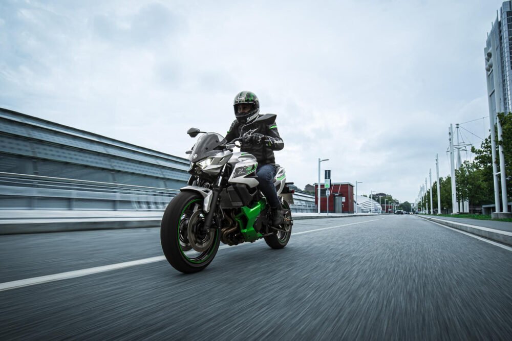 2024 kawasaki z7 hybrid