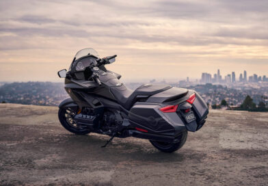 2025 Honda Gold Wing arrives with technological improvements and a new commemorative color