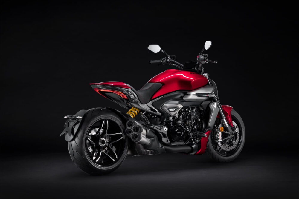 2025 ducati xdiavel v4